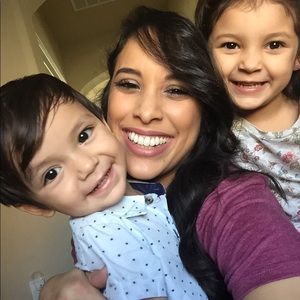 Meet your Posher, Lori